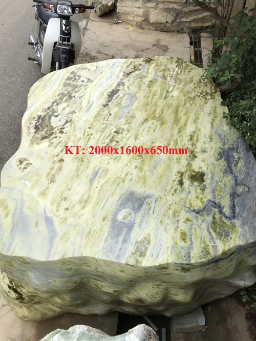 Bàn ghế đá xanh ngọc suối giàng văn chấn yên bái kích thước 2000x1600x650mm
