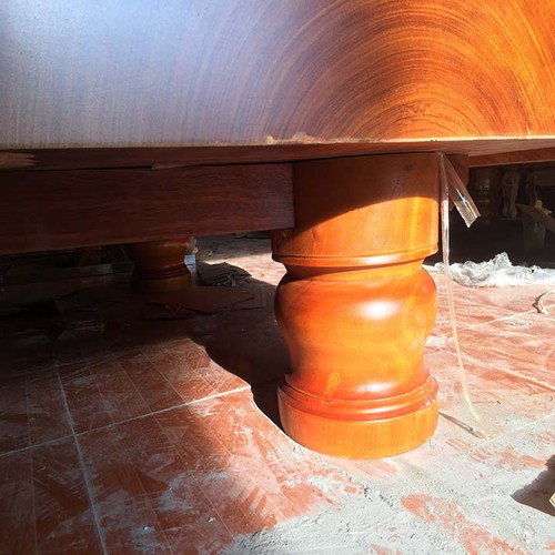 chân phản gỗ gỗ cẩm vàng nguyên khối kích thước 2400x2200x160mm - 2600x2200x160mm
