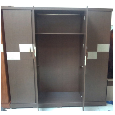 ảnh thực tế tủ quần áo 4 cánh mầu nâu cafe kích thước 200cm