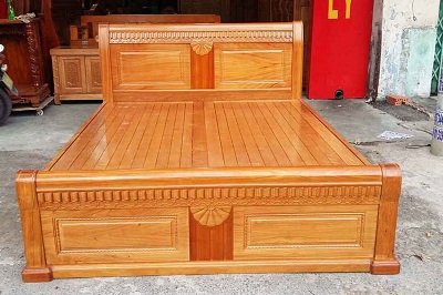 Giường ngủ chữ X gỗ Gõ Đỏ GN35 tự nhiên giá rẻ vai bầu, chân trụ vuông chữ nhật chạm khắc tinh tế rộng 1m6x2m, 1m8x2m, 2mx2m2