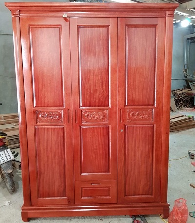 Tủ quần áo gỗ Xoan Đào hoa văn lồng đèn gỗ tự nhiên GTQA39 thiết kế 2 buồng, 1 ngăn kéo dưới Rộng 1m6 giá rẻ