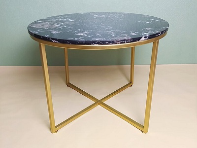 Bàn phòng khách mặt đá đen vân mây chân chữ x vàng sang trọng kích thước 600x450mm