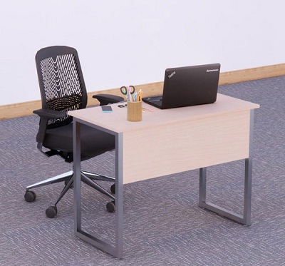 Bàn làm việc văn phòng chân sắt sơn tĩnh điện BHV56 thiết kế Rộng 1000 x Sâu 500 x Cao 750 mmm chân sắt ống hộp sơn tĩnh điện Vân kẻ, xám Gỗ công nghiệp 17mm, có yếm thiết kế đơn giản hiện đại CRH100C2
