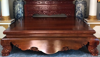 Sập gỗ gụ yếm trơn chân quỳ dạ cá đẹp kích thước rộng 1800 dài 2200 cao 600mm