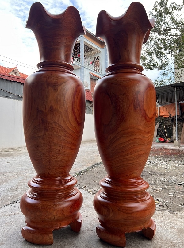 Lục bình gỗ hương đỏ tự nhiên nguyên khối LBG01