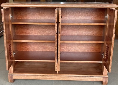 Thiết kế bên trong tủ giầy gỗ sồi cánh lửng