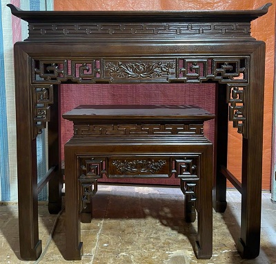 Bàn thờ 4 chân đứng hoa sen chạm chìm BTD37 tủ thờ, án gian thờ