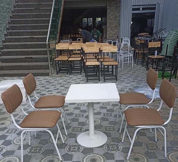 Bộ cafe mặt bàn vuông kết hợp ghế giả da BCF06 kết cấu vững chắc